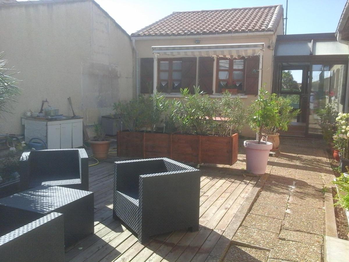 Maison De Vacance Pomerols Exterior photo